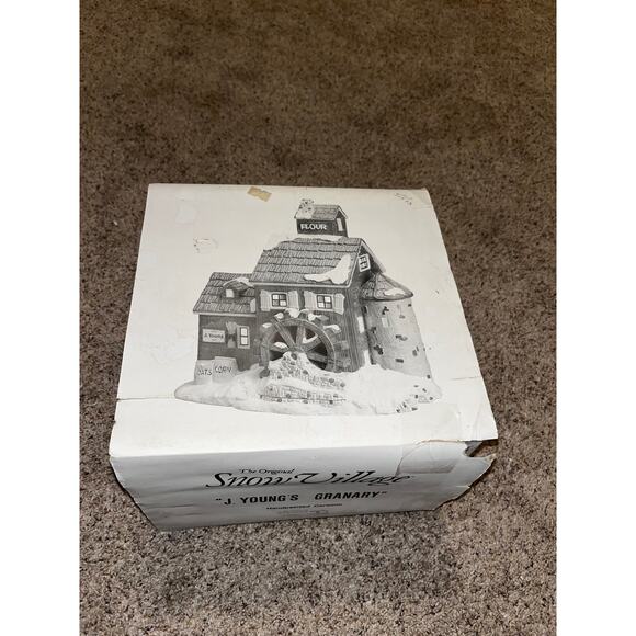 J. YOUNG'S GRANARY Department 56: The Original Snow Village Open Box NEW 51497 - Picture 3 of 5